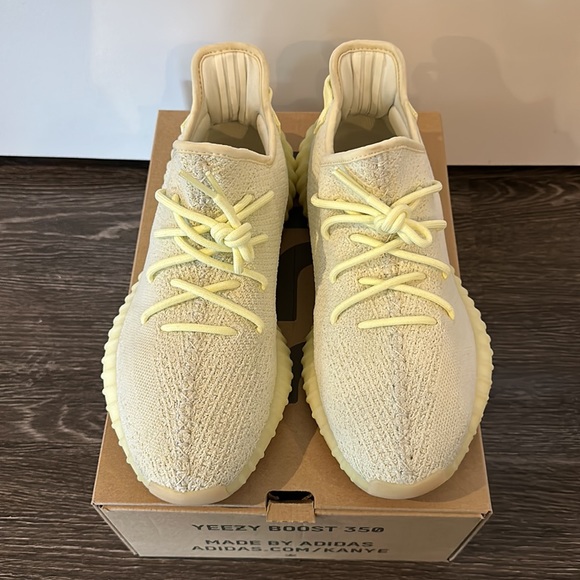 Yeezy Boost 350 V2 “Butters” - Picture 3 of 3